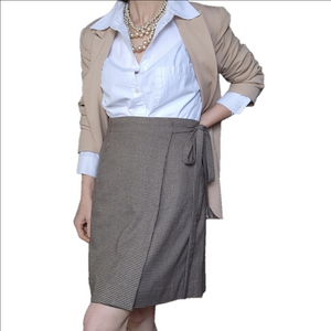 Wrap around skirt Houndstooth Neutral colors Size 2-6 HAND CRAFTED